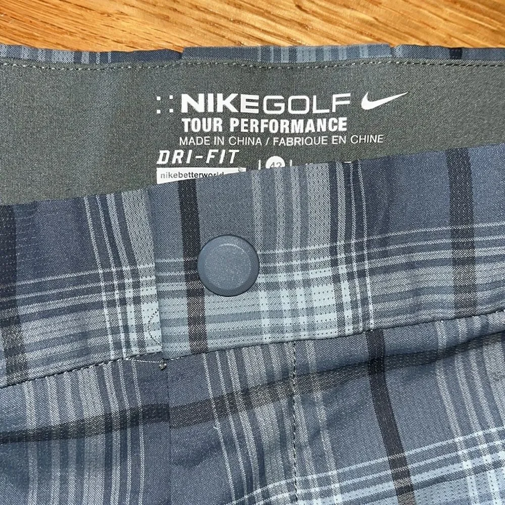 Nike Tour Performance Gray plaid Big Man Poly Flat front Golf Swoosh Shorts 42